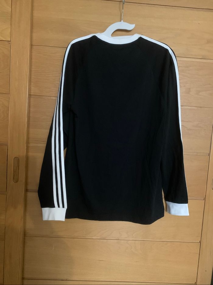 Tees-shirt manches longues neuf - photo numéro 2