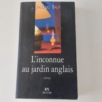 Livre  - L'inconnue au jardin anglais