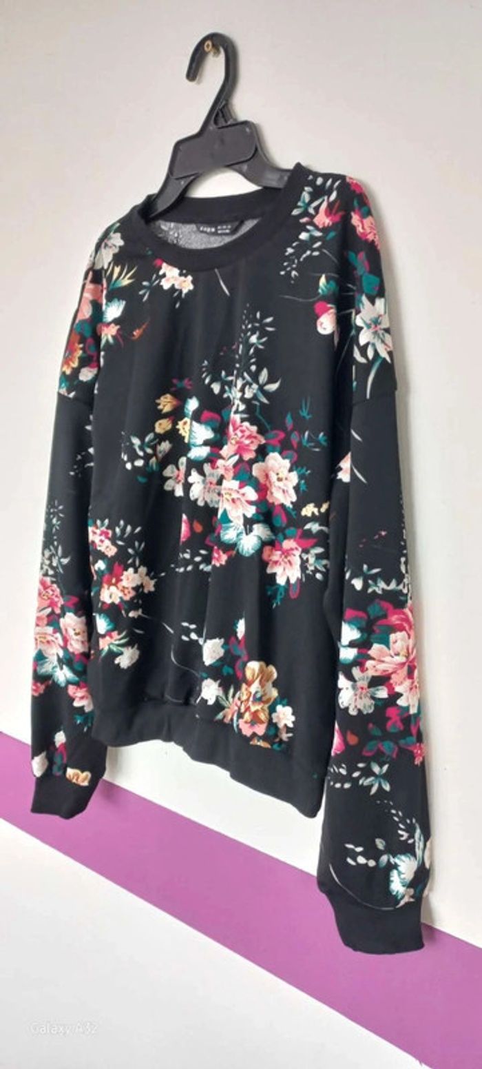 Sweat shirt imprimé floral - photo numéro 2