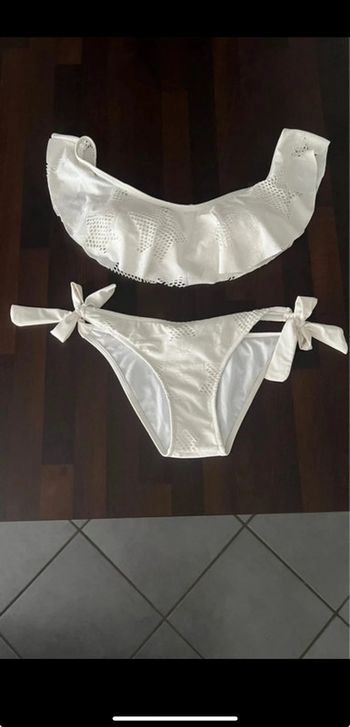 Maillot de bain 2 pièces blanc en parfait état taille 38