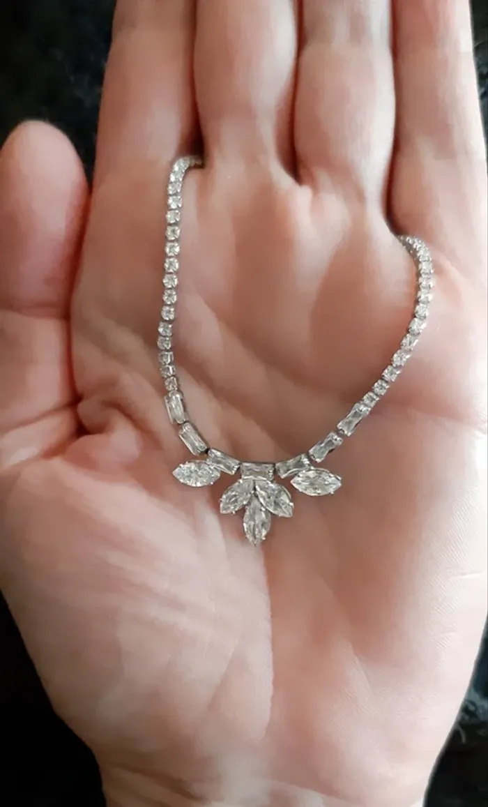 Magnifique parure collier, bracelet, bague et boucles d'oreilles Belle Miss en cristaux (strass) - photo numéro 8