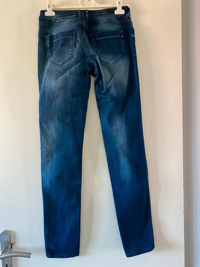 Jeans Slim S. Oliver Taille 28/32 - photo numéro 2