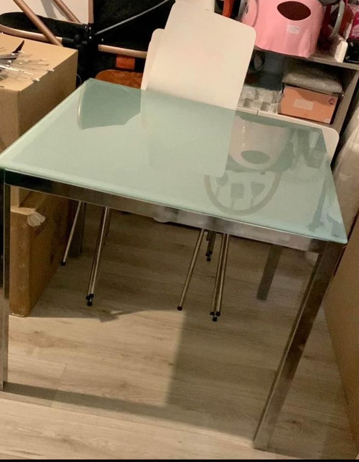 Magnifique Table à manger en verre trempé - photo numéro 7