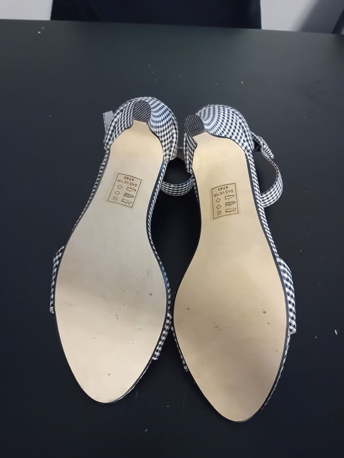 Chaussures taille 40 - photo numéro 6