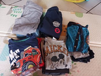 Lot de vêtements garçon 4 ans mi saison