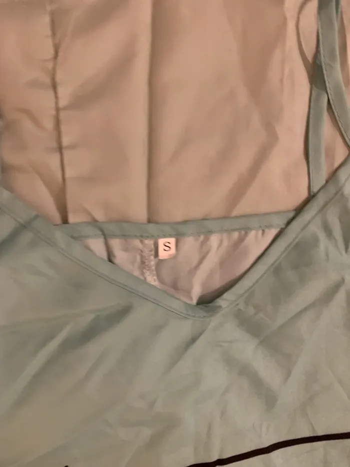 Robe très légère taille S - photo numéro 3