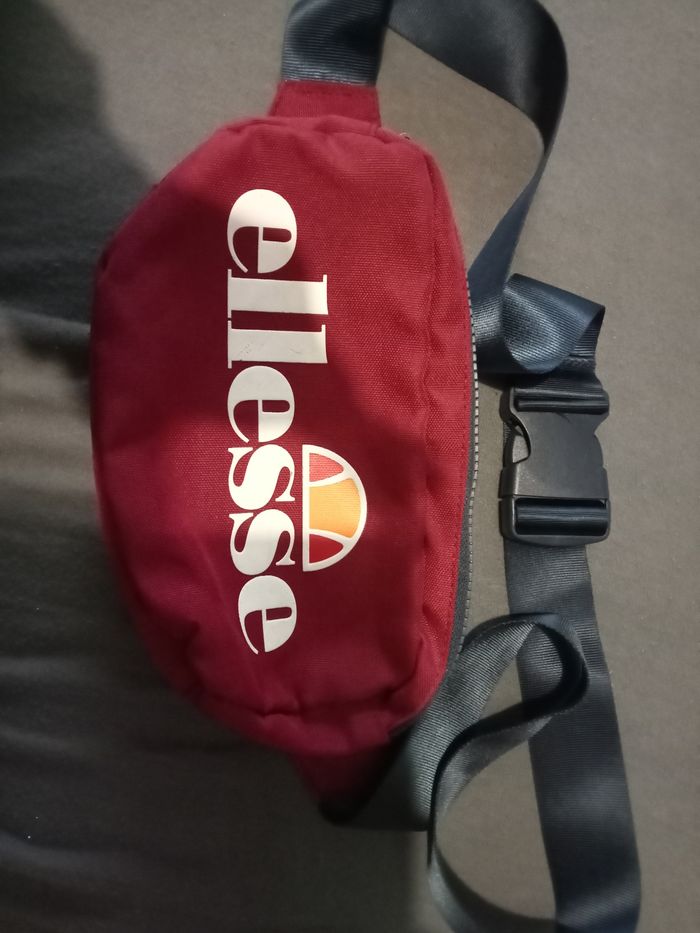 Sacoche ellesse