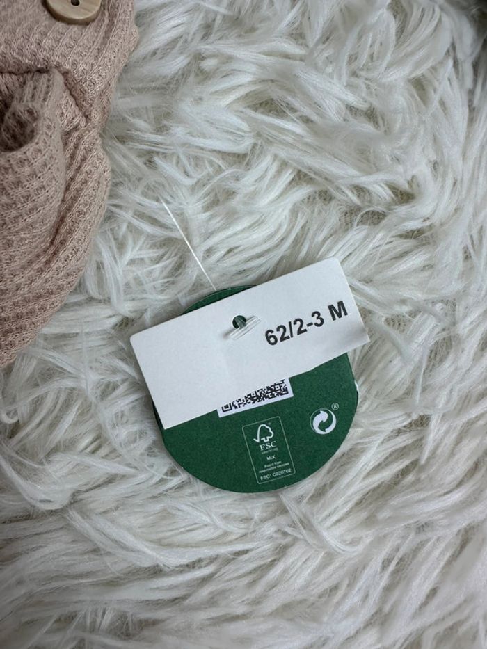 Robe nid d’abeille C&A taille 2-3 mois - photo numéro 4