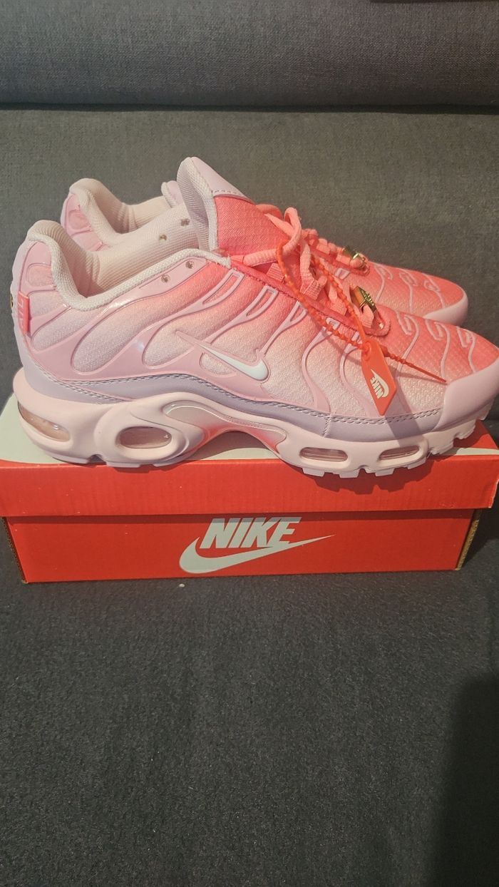 Basket nike tn neuf - photo numéro 4