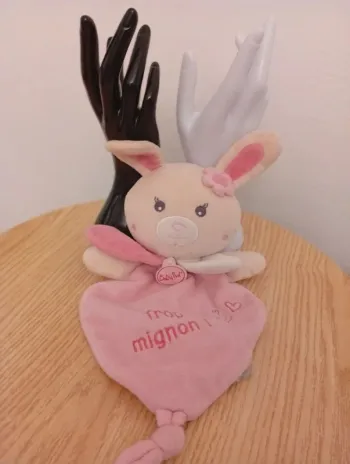 Peluche doudou plat robe babynat lapin trompe mignon