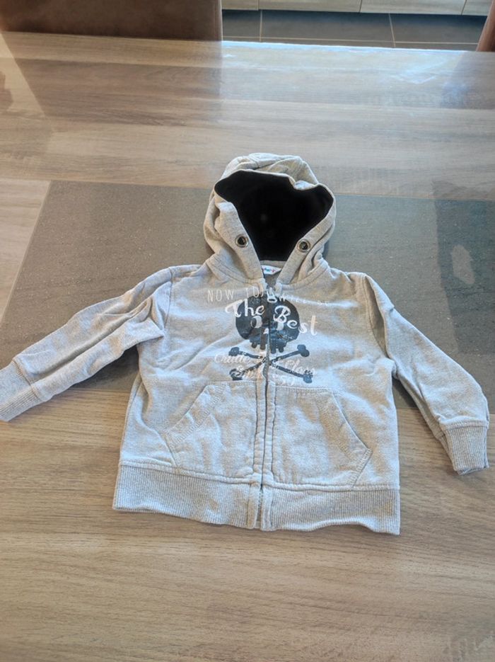Lot 7 gilets/pulls 18 mois - photo numéro 7
