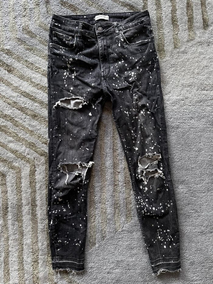 Jean destroy troué effet tâches de javel