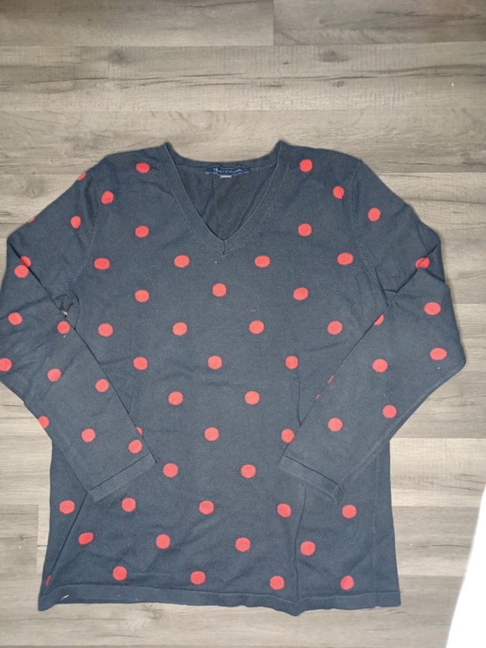 Manche longue col v noir à points rouge Taille XL femme