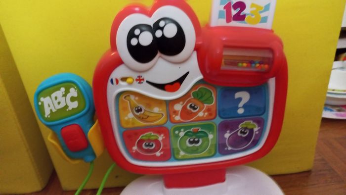 jeu dinette : caisse  pèse légumes et fruits  Baby market bilingue de CHICCO - photo numéro 4