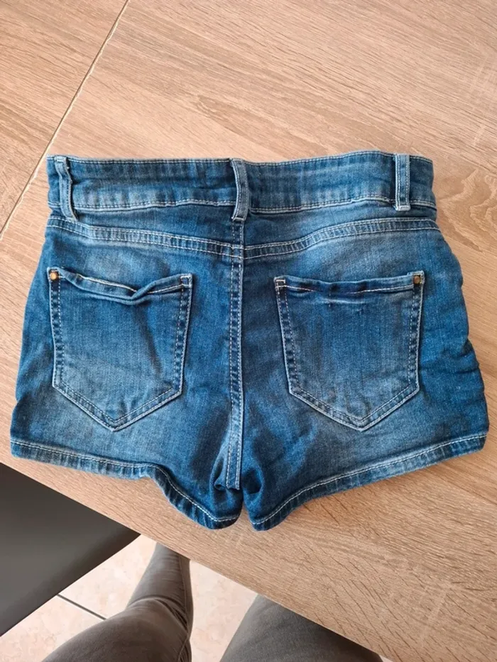 Short en jean Étam taille 34 - photo numéro 2