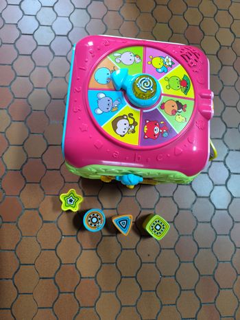 Cube activités VTech