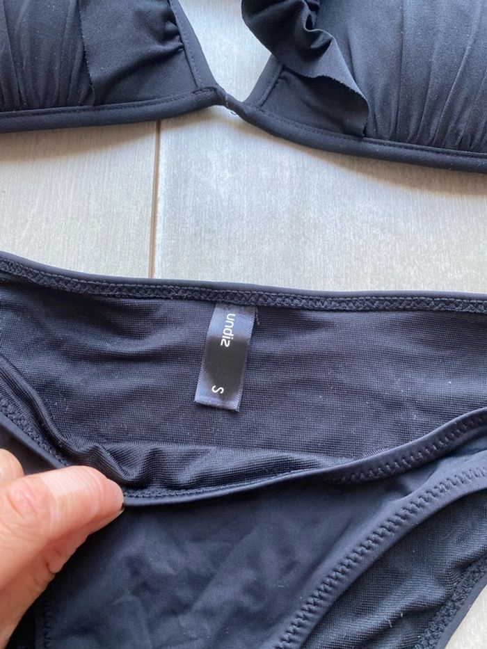 Maillot noir, taille S. Undiz. - photo numéro 2