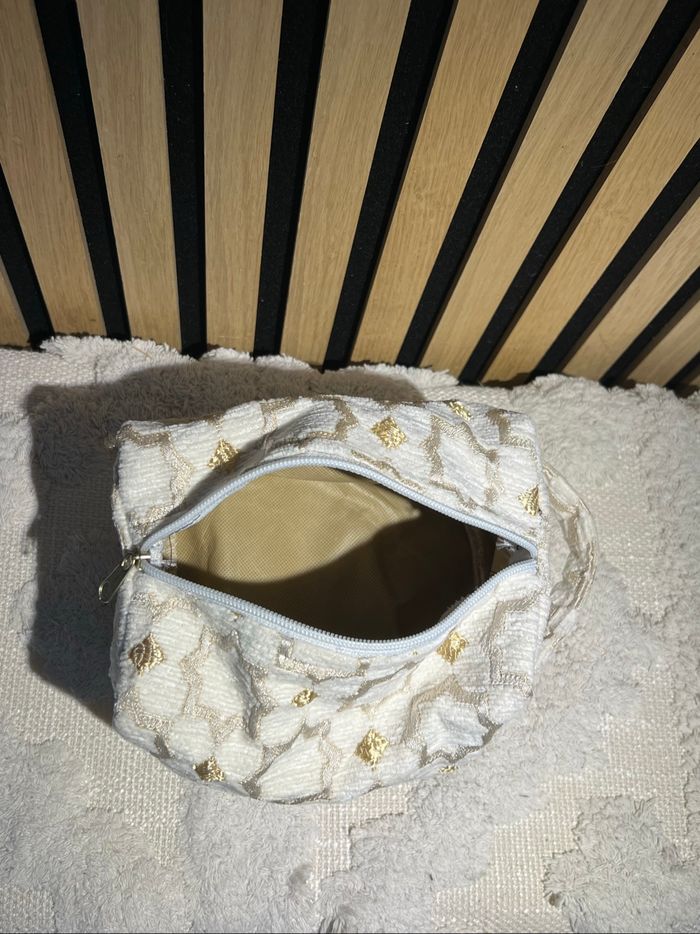 Petite trousse à maquillage ou autres - photo numéro 4