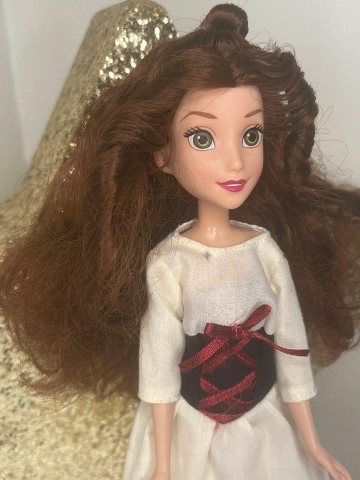 Belle (et la bête) très bon état.