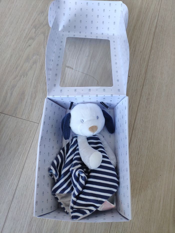 Lot doudou naissance + petite couverture dans son doudou éléphant NEUFS - photo numéro 3