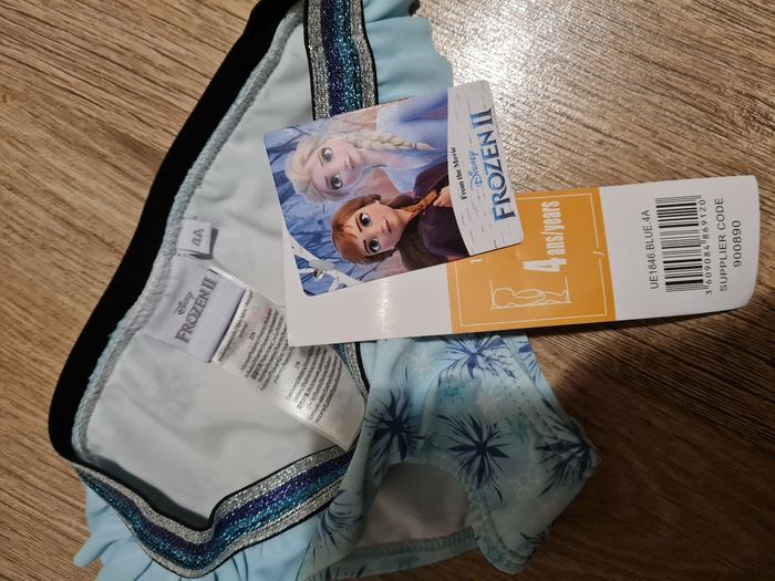 Maillot de bain 2 pièces disney Frozen 2 reine des neiges Taille 4ans neuf - photo numéro 7