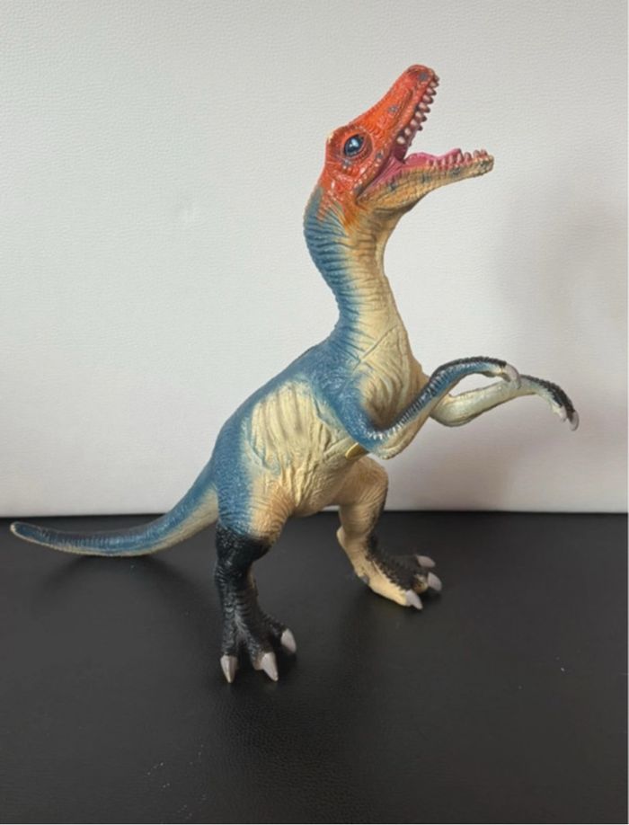 Jouet dinosaure