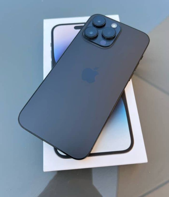 Iphone quatorze pro max - photo numéro 4
