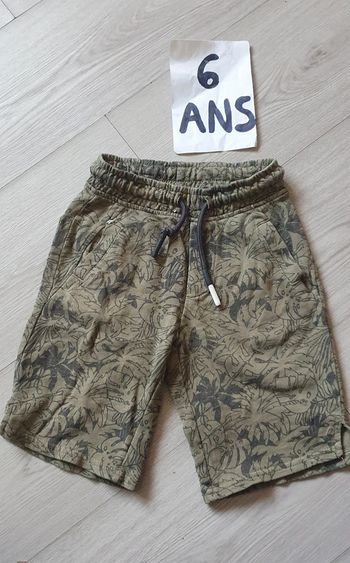 Short 6ans 114/119cm kiabi Vert kaki