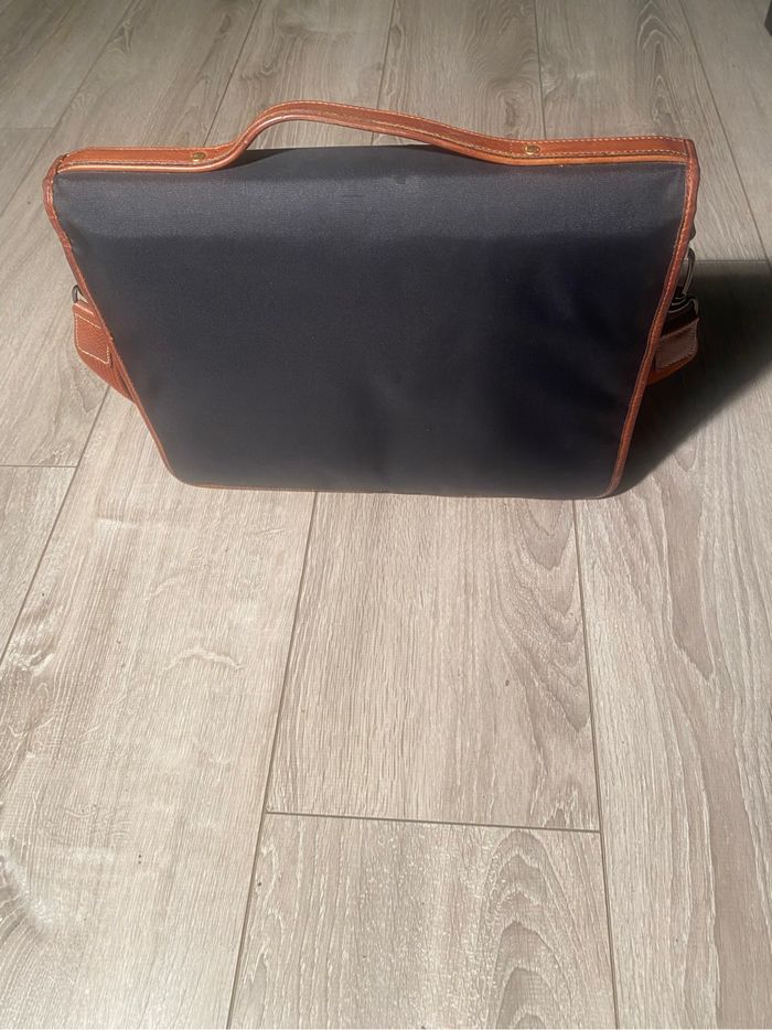 Longchamp - photo numéro 2