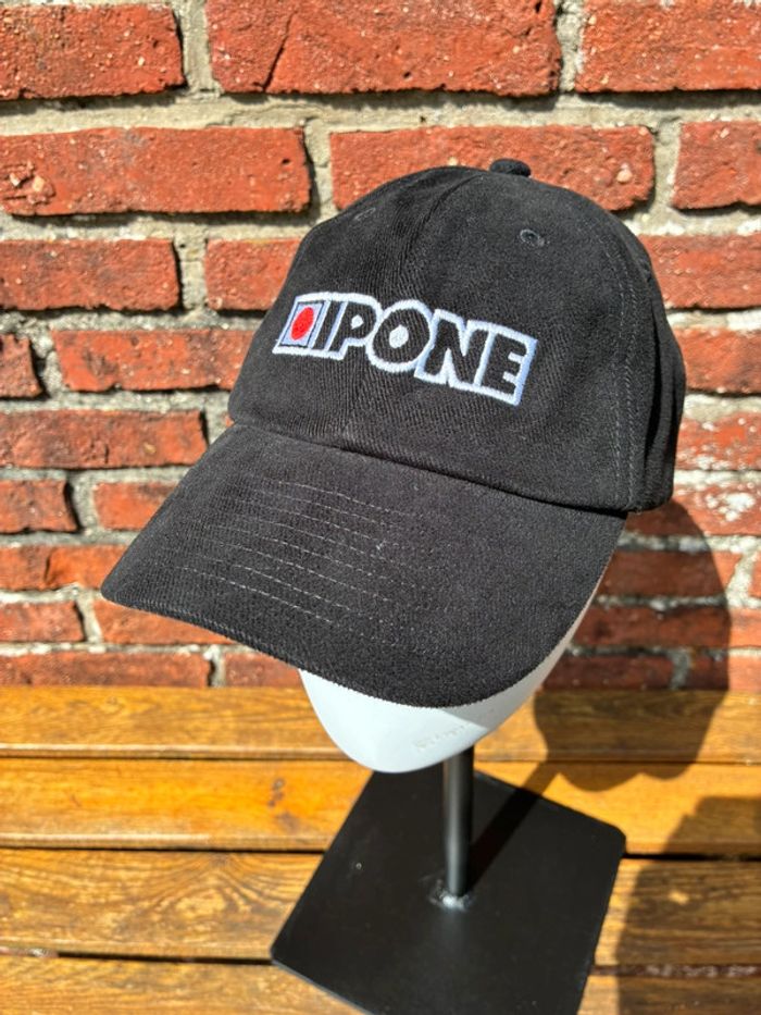 Casquette noir et rouge iPhone - photo numéro 2