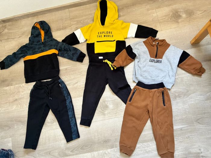 Lot jogging 2/3 ans - photo numéro 2