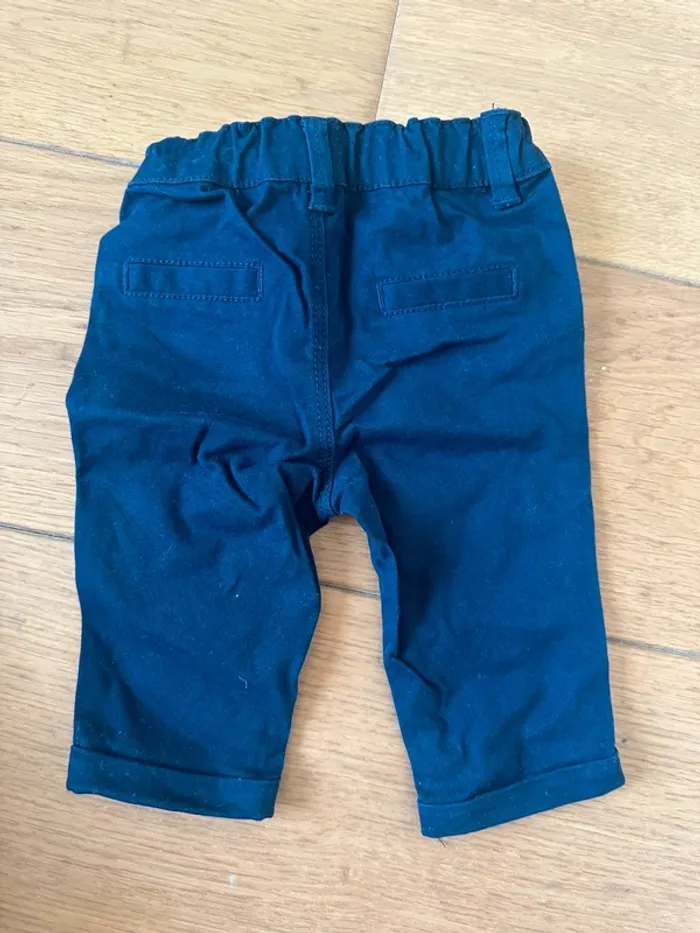 Ensemble bébé 3 mois – Chemise bleue + pantalon marine – Chic & occasion - photo numéro 3