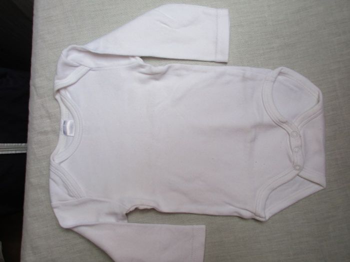 Lot de 4 body, 6 mois - photo numéro 5