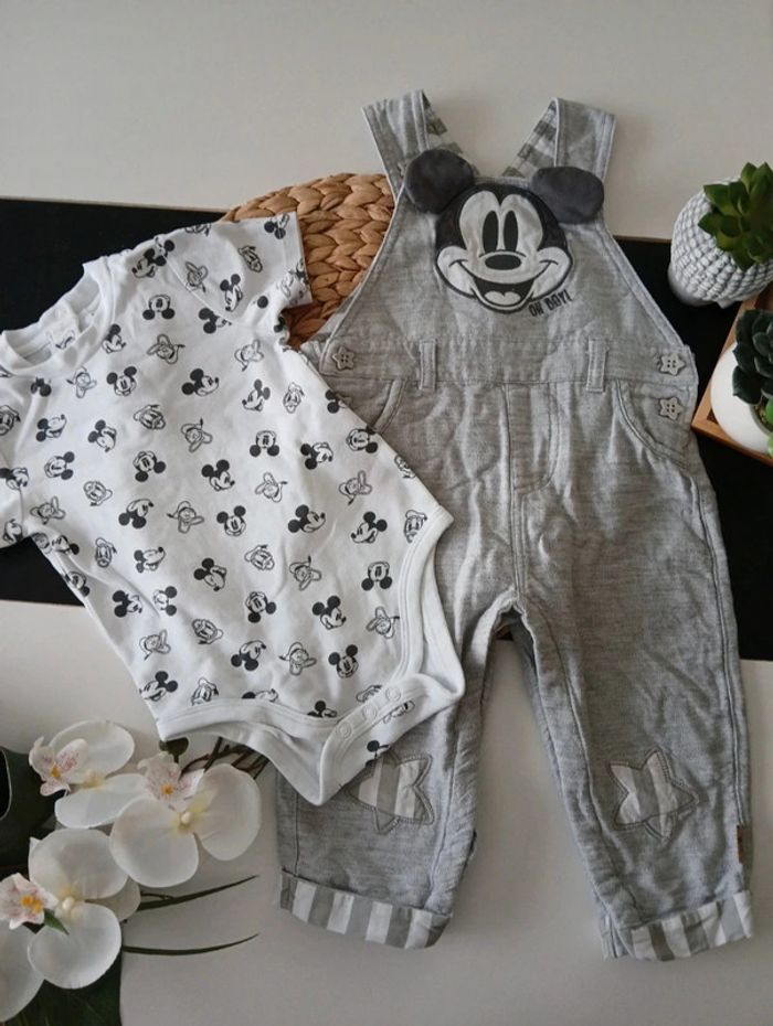 Ensemble salopette Mickey disney Taille 18 mois🌿🦁 - photo numéro 3