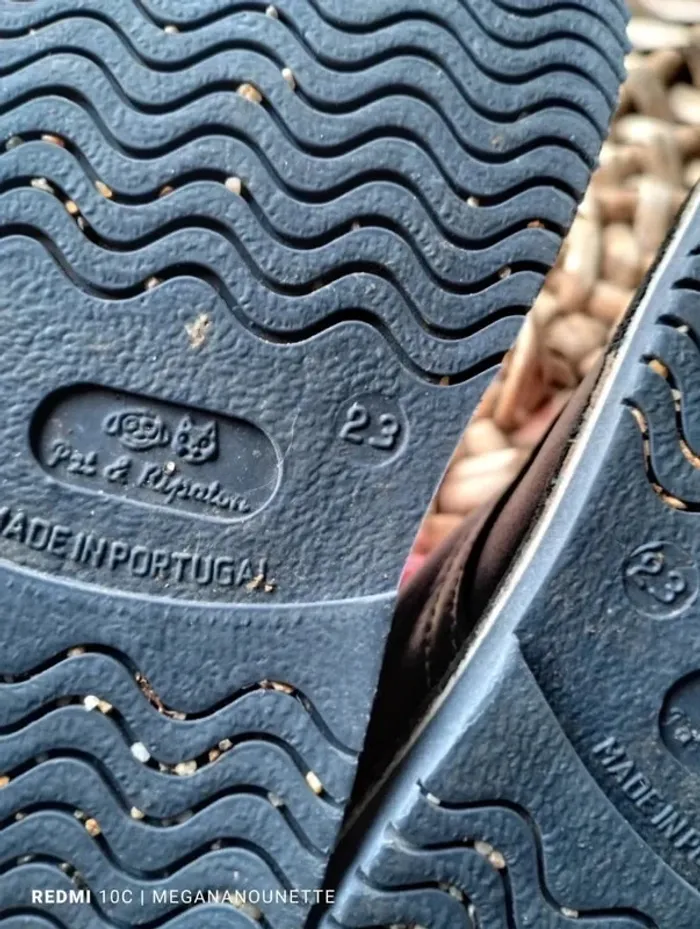 🖤 Clarks Montantes Intégral Cuir – Pointure 23 – Peu Portées – Très Bon État - photo numéro 3