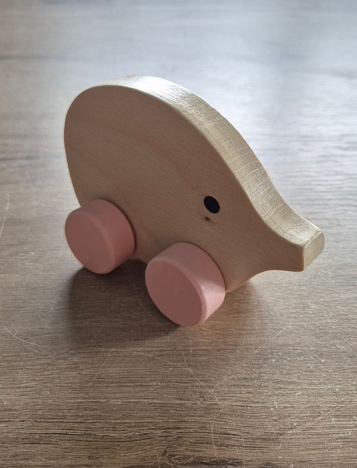 Éléphant en bois à rouler - photo numéro 5