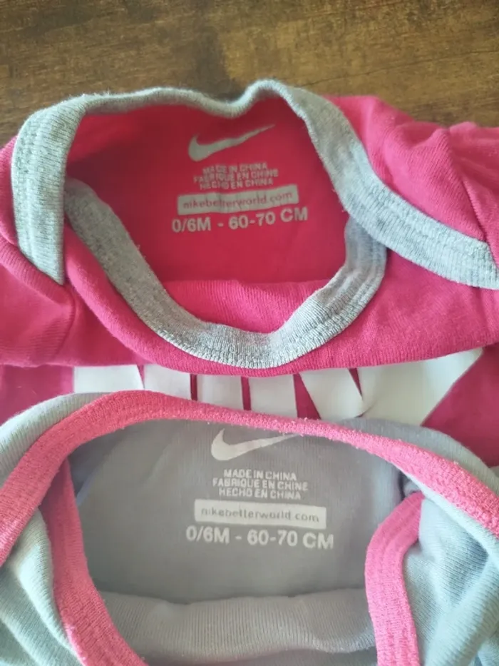 Lot Nike bébé fille – 6 pièces – Taille 0/6 mois et 3 mois - photo numéro 2