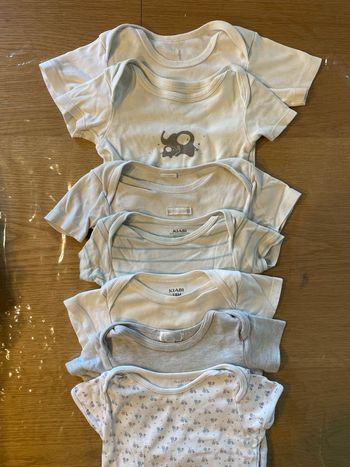 Lot de 7  bodies