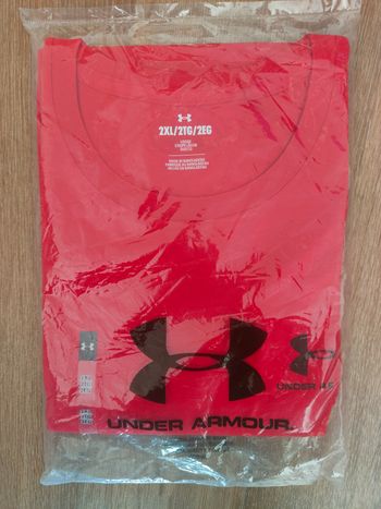 T-shirt Under armour rouge