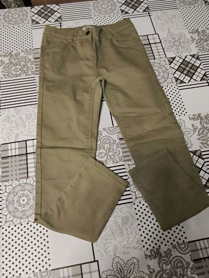 Lot vêtements fille 8 ans - photo numéro 4