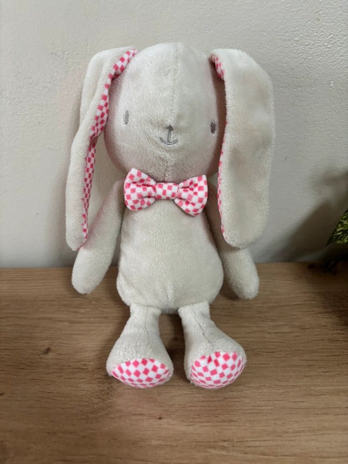 Doudou peluche lapin beige noeud rose carreau klorane