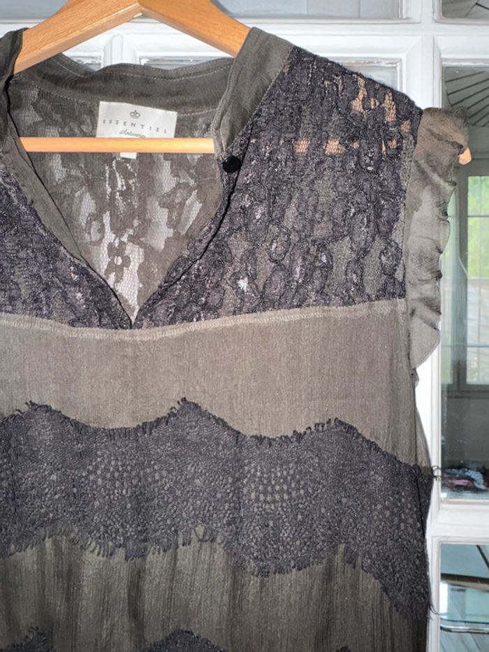 Robe en soie essentiel antwerp  Taille Xs - photo numéro 3