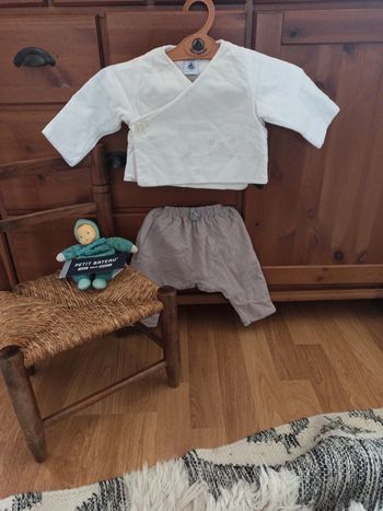 Petit bateau ensemble 3 mois tbe