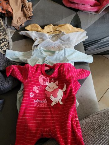 Lot 4 pyjamas 1 mois