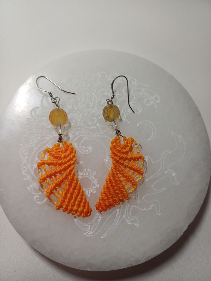 Boucles d'oreilles micro-macramé