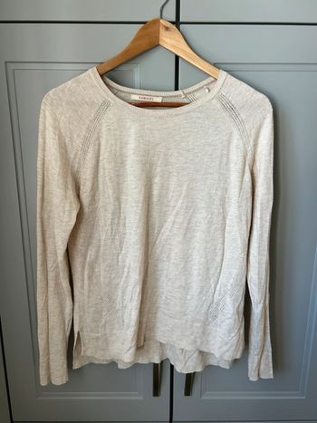 Petit pull fin beige camaïeu