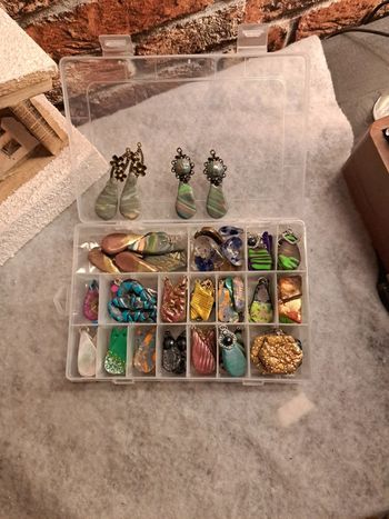 Lot de pendentifs multicolore pâte polymere