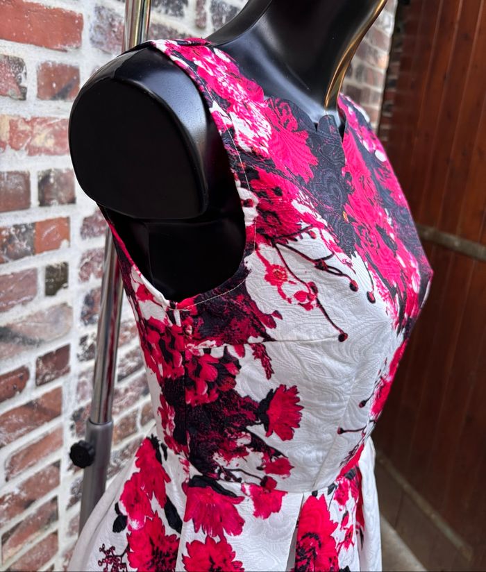 🌸 Robe blanche à imprimé floral – Taille 34 (XS) – Shein 🌸 - photo numéro 4