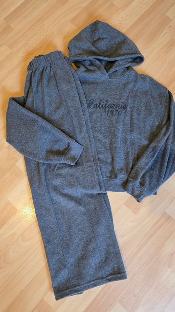 (Neufs non portés)🩷🤩 ensemble sweat et pantalon 12ans fille 😍🤩
