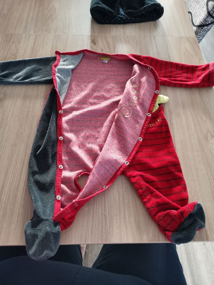 Pyjama garçon ou fille 6 mois - photo numéro 2